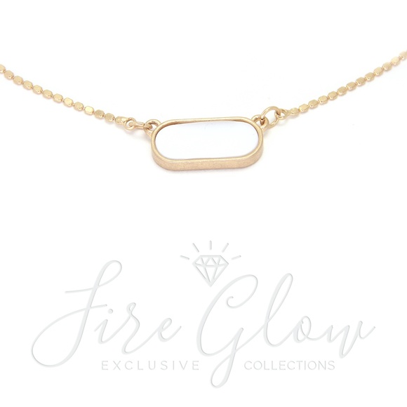 White Oval Pendant Necklace - Gold Tone - Picture 5 of 13